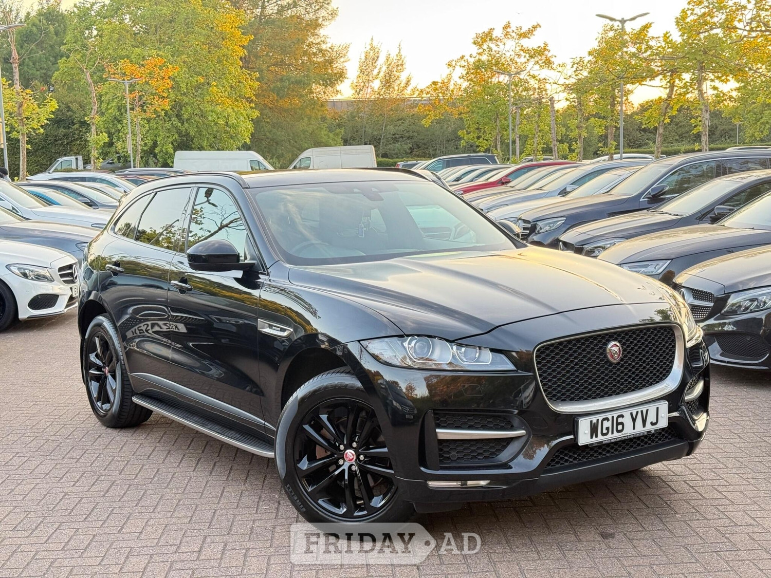 Jaguar F-Pace 2016 in Uxbridge