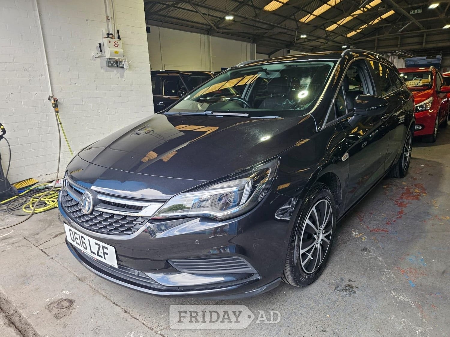 [ berth ]Vauxhall Astra