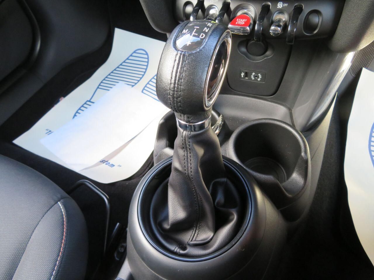 Mini Hatch Horsham