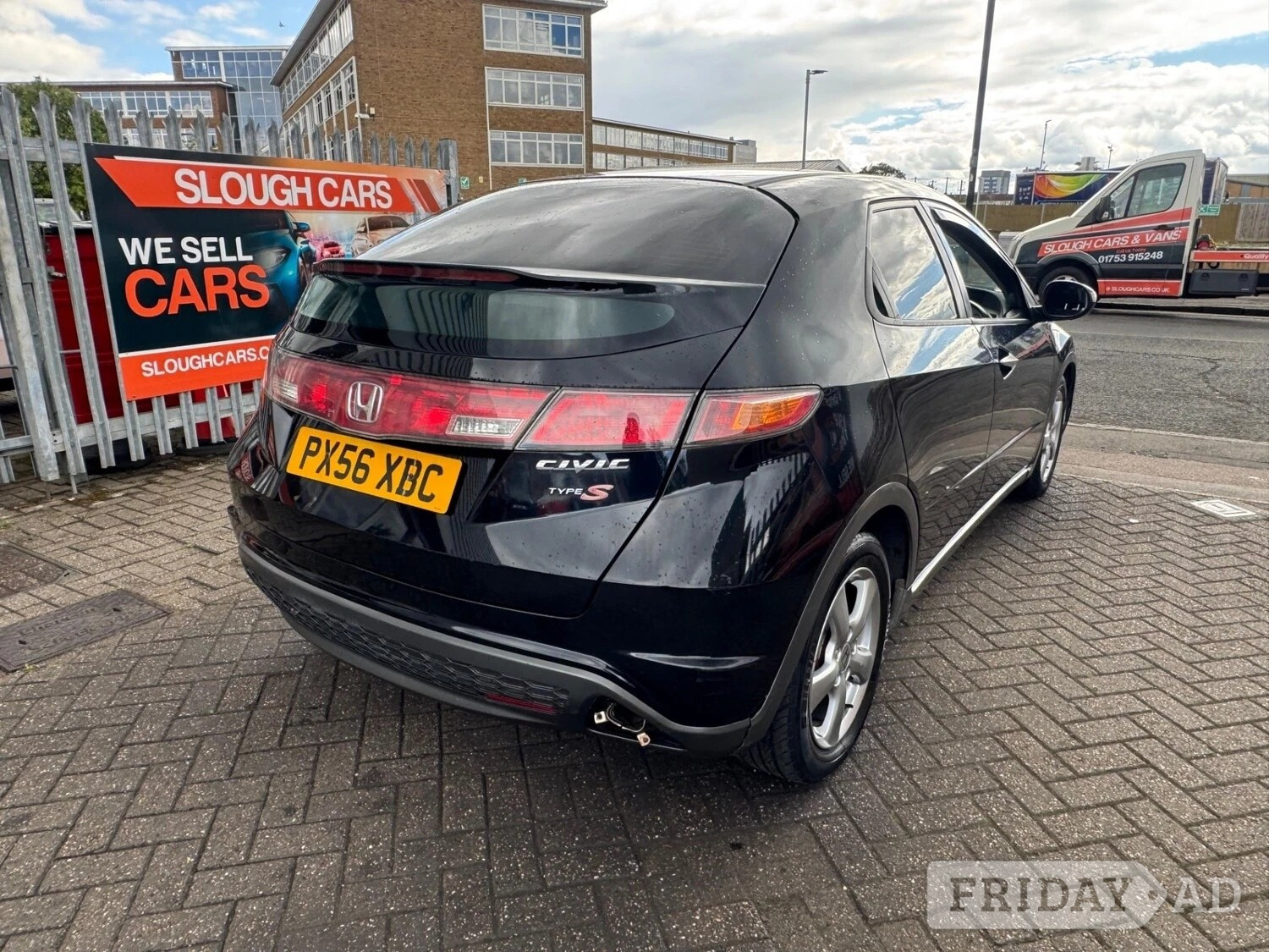 Honda Civic 2006 - Cars in Slough