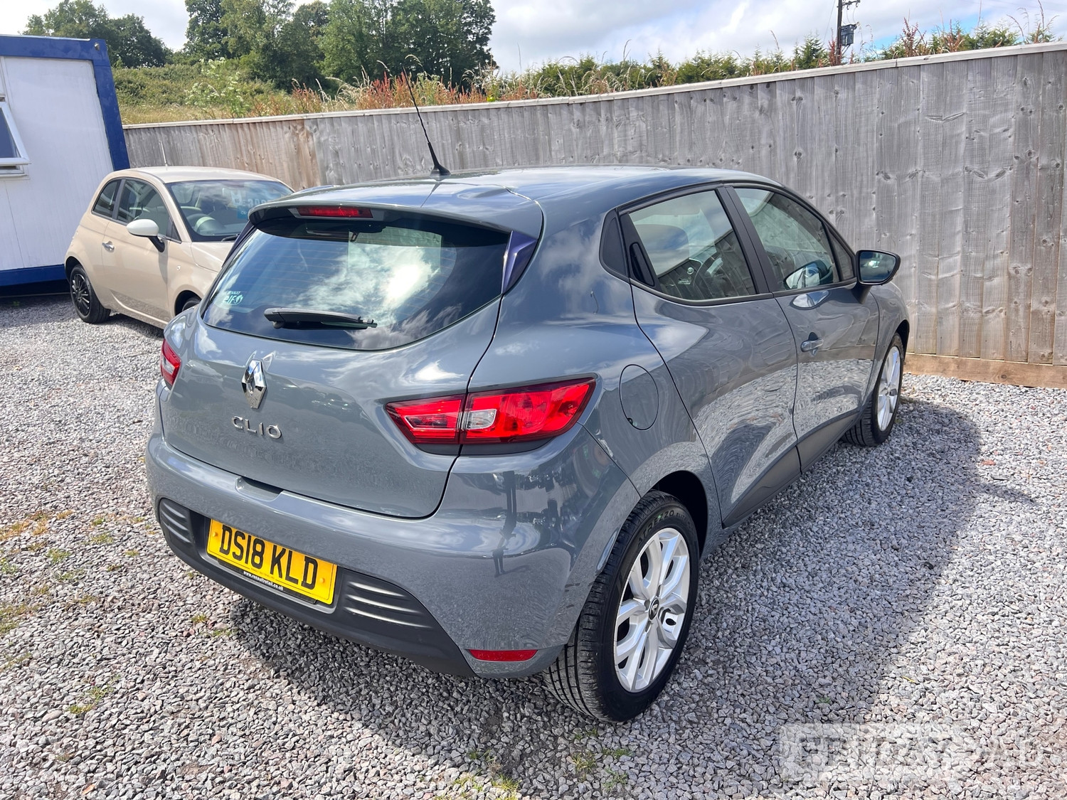 Renault Clio 2018 - Cars