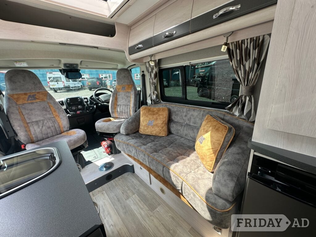 Auto-Sleepers Kingham Llanelli
