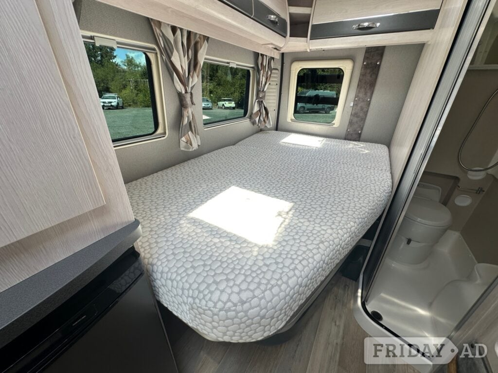 Auto-Sleepers Kingham, (2022)  Campervan for sale - Motorhomes & Caravans in Llanelli