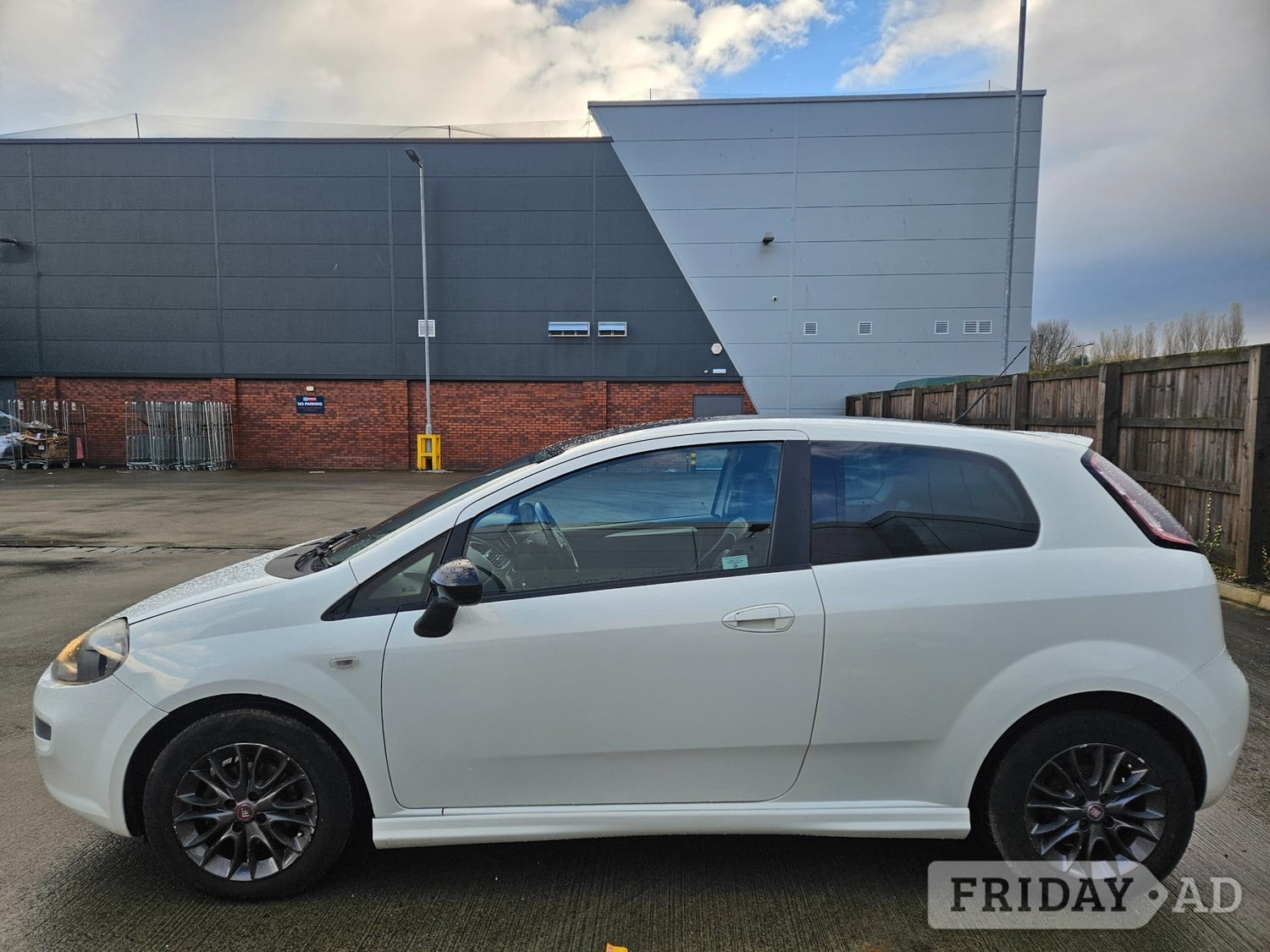 Fiat Punto 2012 - Cars