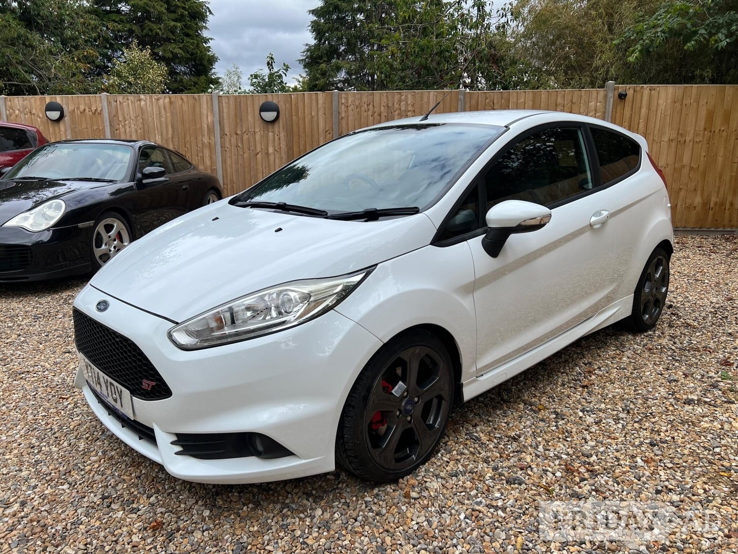 [ berth ]Ford Fiesta