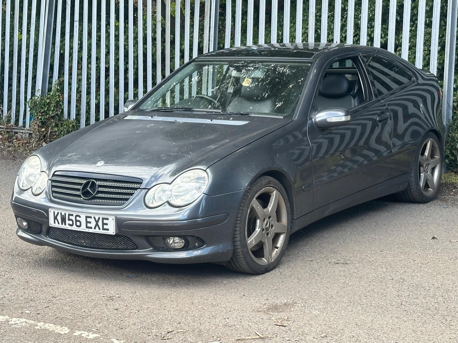 [ berth ]Mercedes-Benz C Class