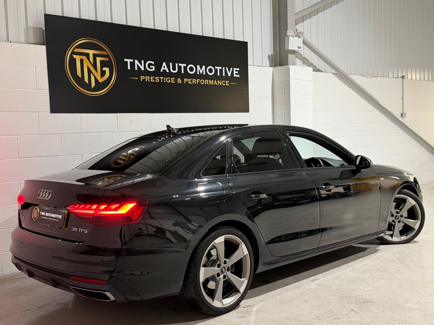 Audi A4 2020 - Cars