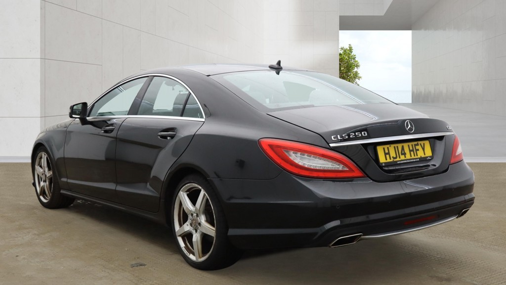 [ berth ]Mercedes-Benz CLS Class