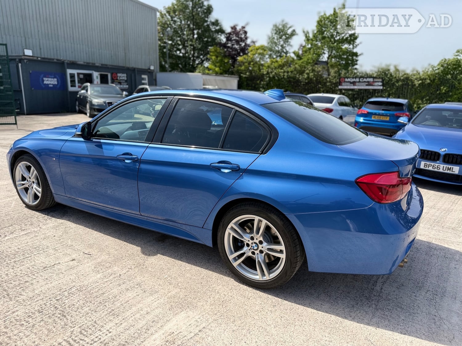 [ berth ]BMW 3 Series