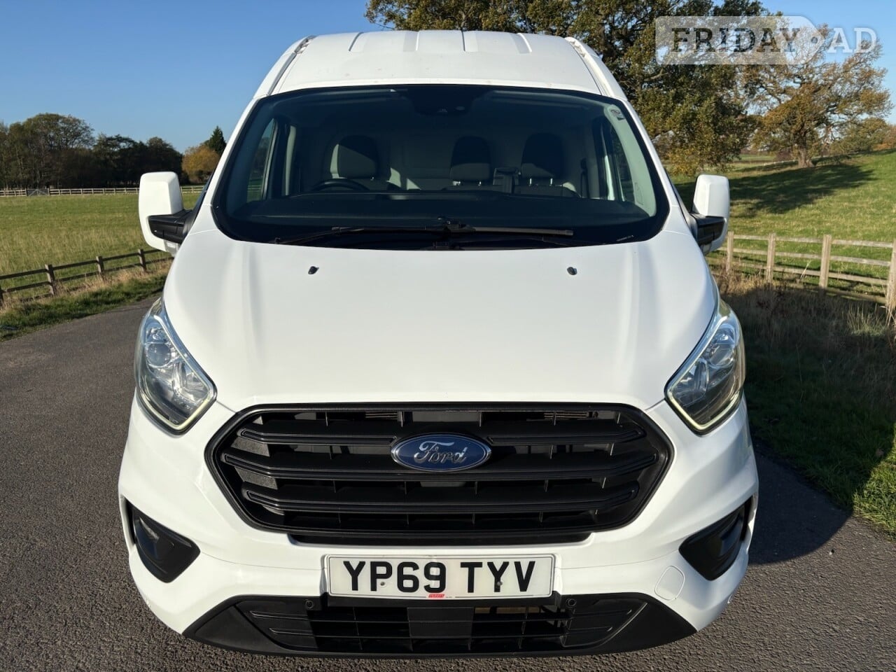 Ford Transit Custom 2020 - Vans & Commercial Vehicles