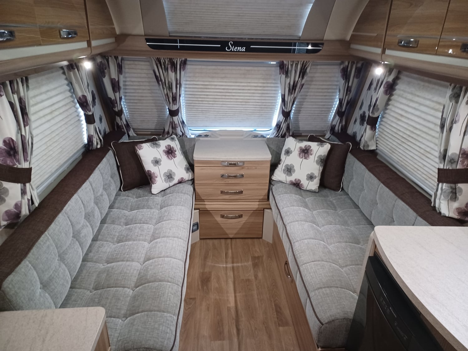 Swift Siena Accent 480 2016 - Motorhomes & Caravans in Nottingham