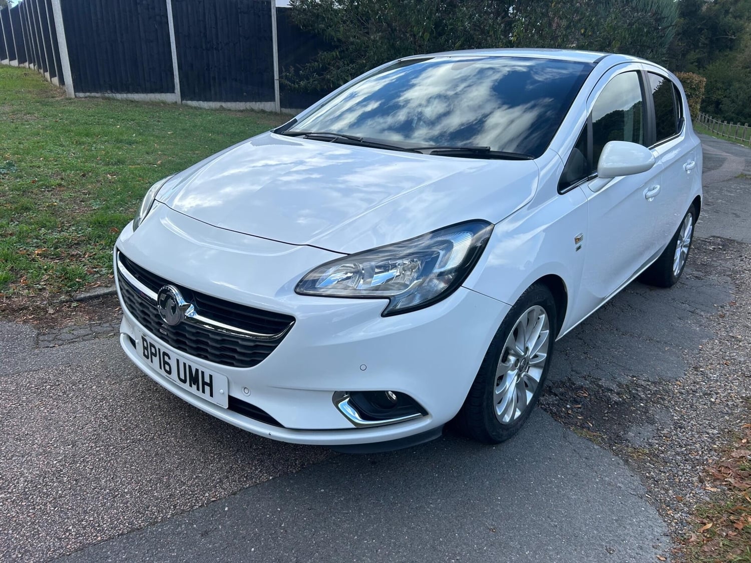 [ berth ]Vauxhall Corsa