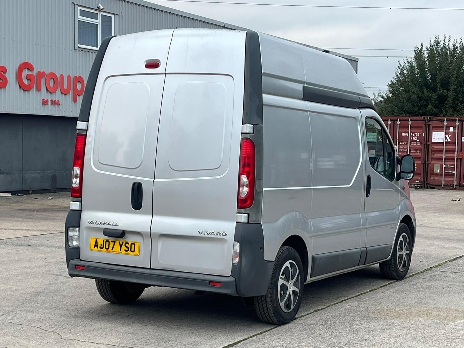 Vauxhall Vivaro 2007 - Vans & Commercial Vehicles in Leeds
