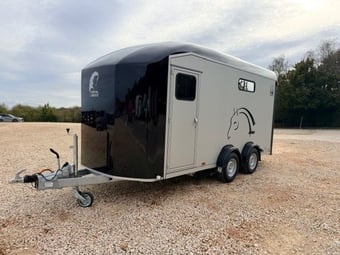 Cheval Liberte Maxi Living Signature  Horse Trailer