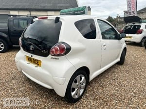 Toyota Aygo 2011 - Cars in Ryde