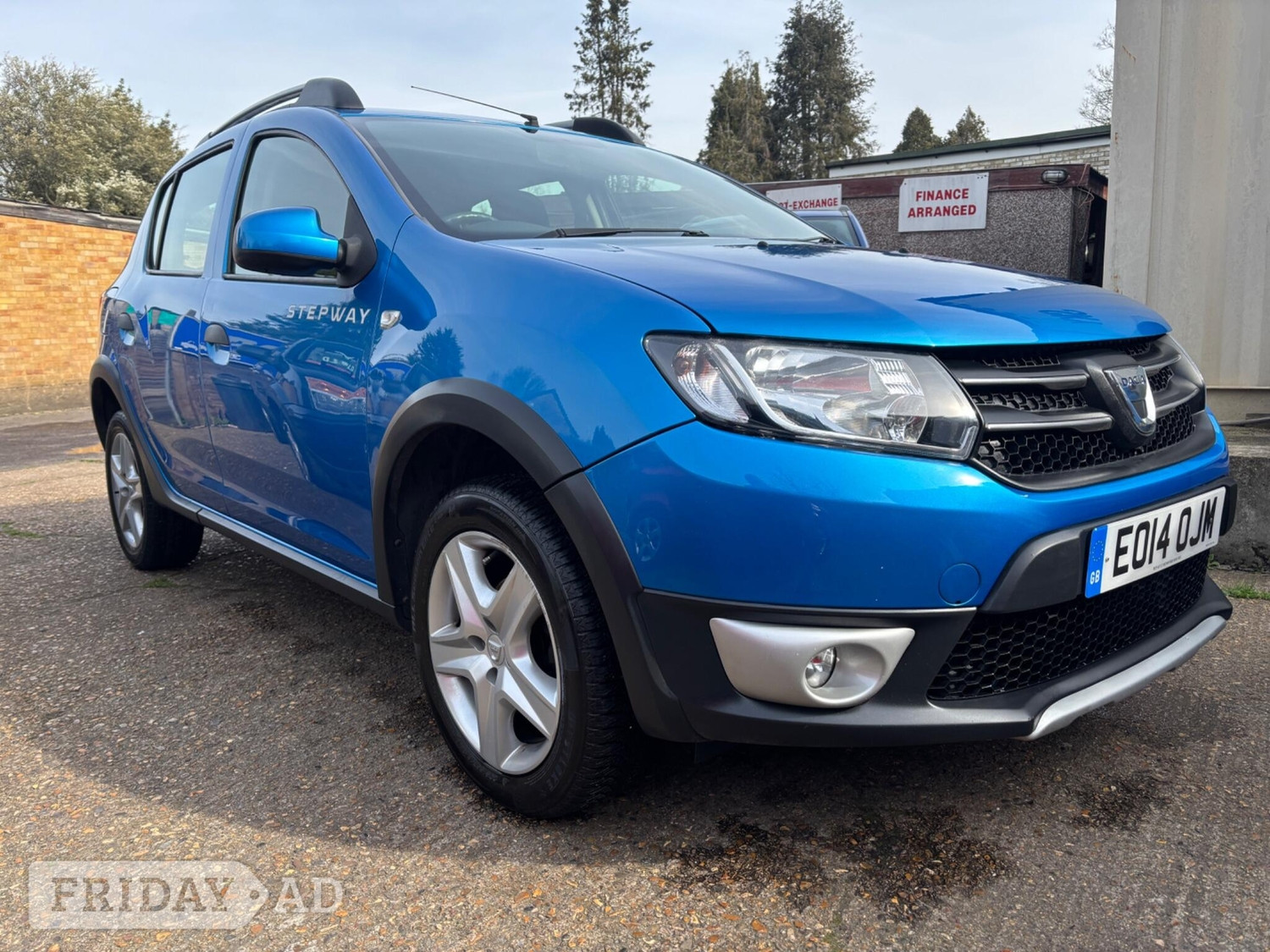 [ berth ]Dacia Sandero Stepway