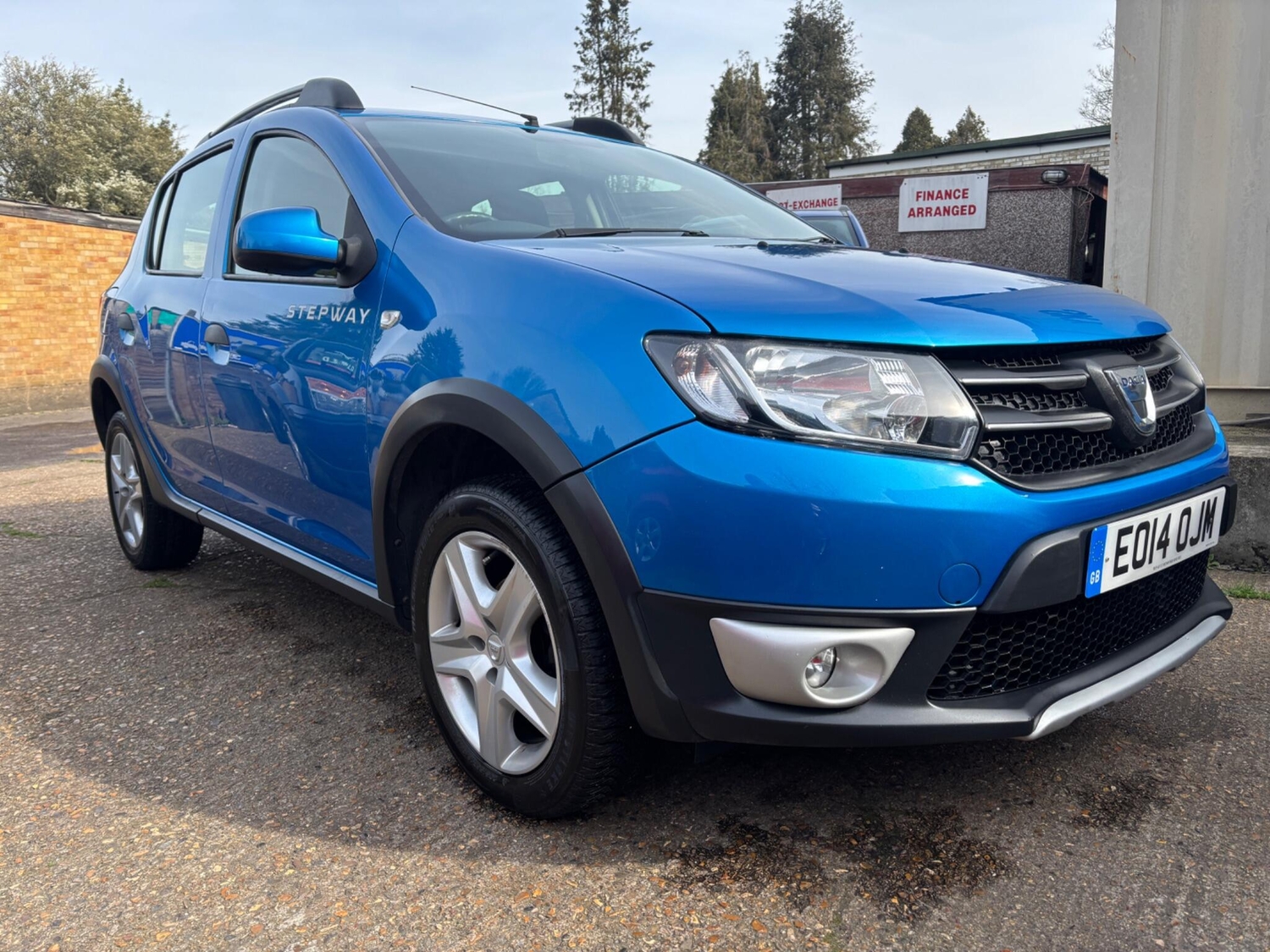 [ berth ]Dacia Sandero Stepway