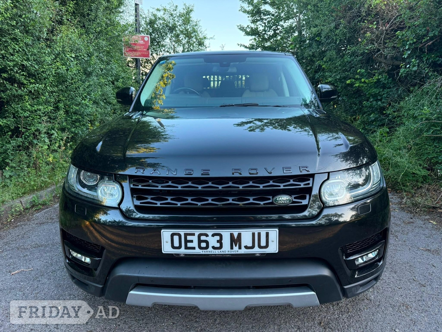 [ berth ]Land Rover Range Rover Sport