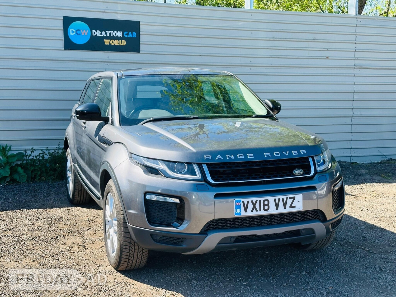 Land Rover Range Rover Evoque 2018 in Hillingdon