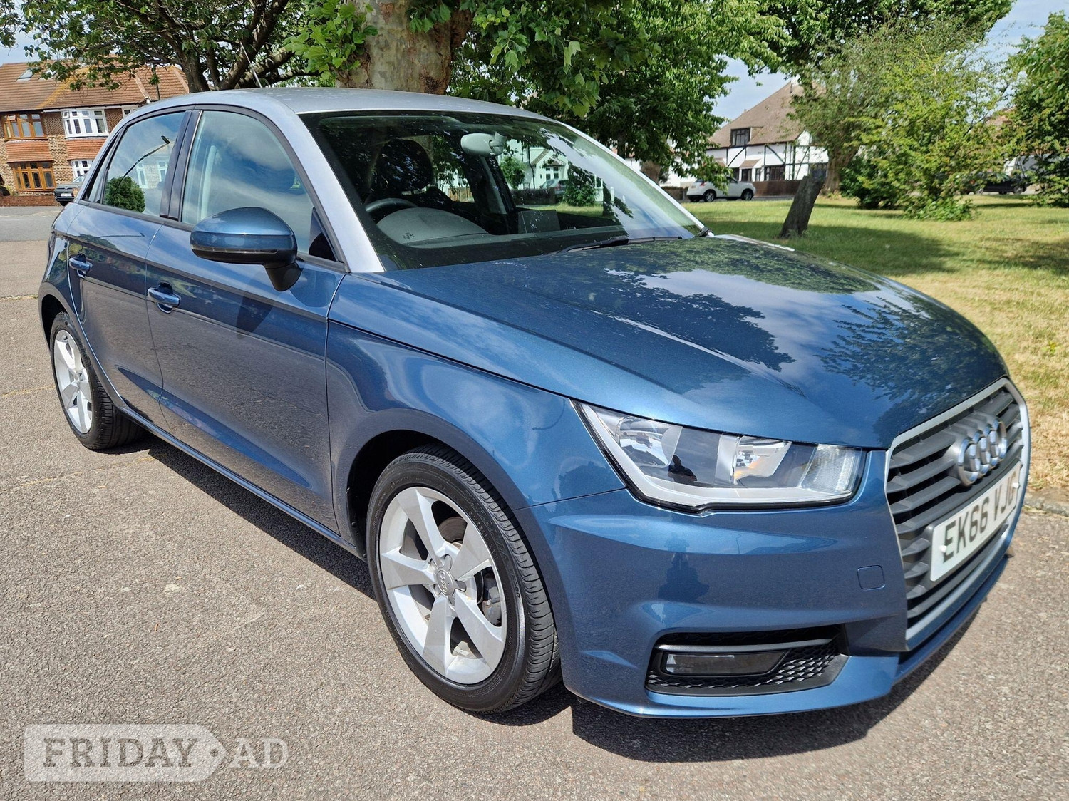 [ berth ]Audi A1