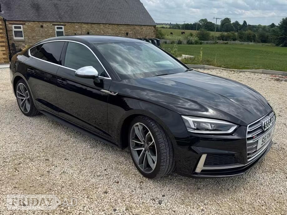 Audi S5 2017 in Uxbridge