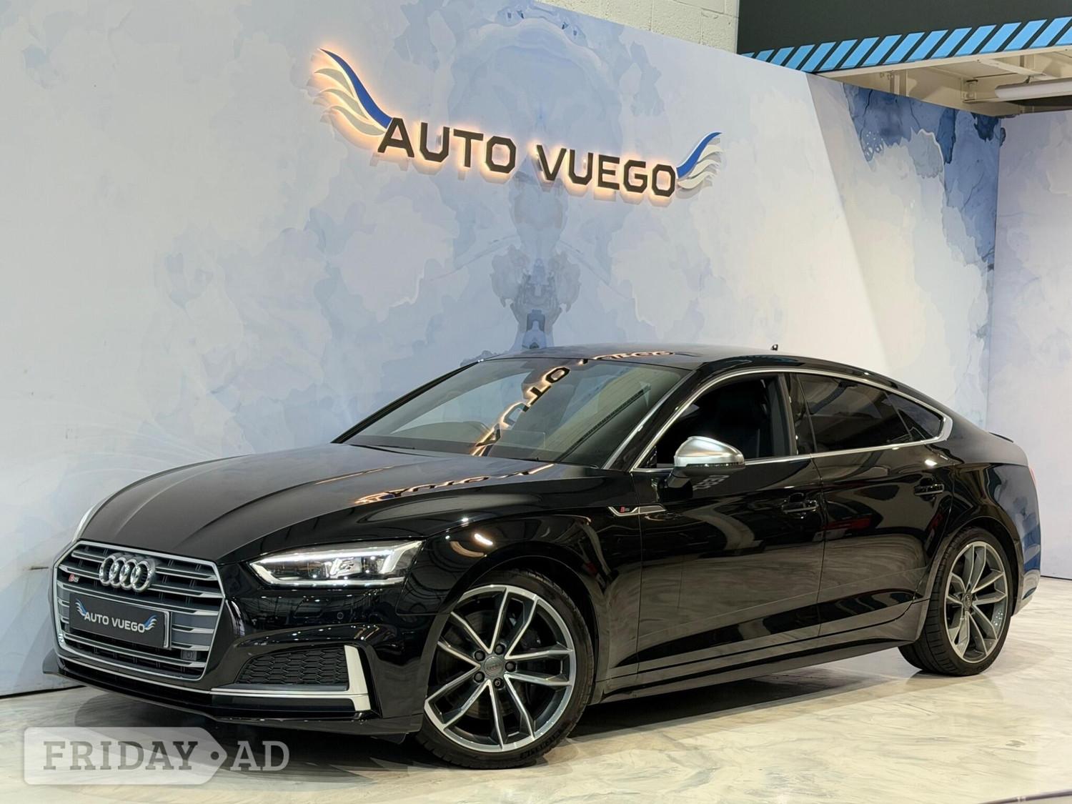 Audi S5 2017 in Uxbridge