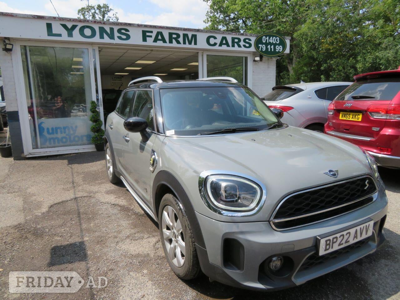2022 MINI COUNTRYMAN 1.5 10kWh Cooper SE Classic SUV 5dr Petrol Plug-in Hybrid Automatic ALL4 Euro 6 (s/s) (222 ps) BLACK ROOF & MIRROR CAPS in Horsham