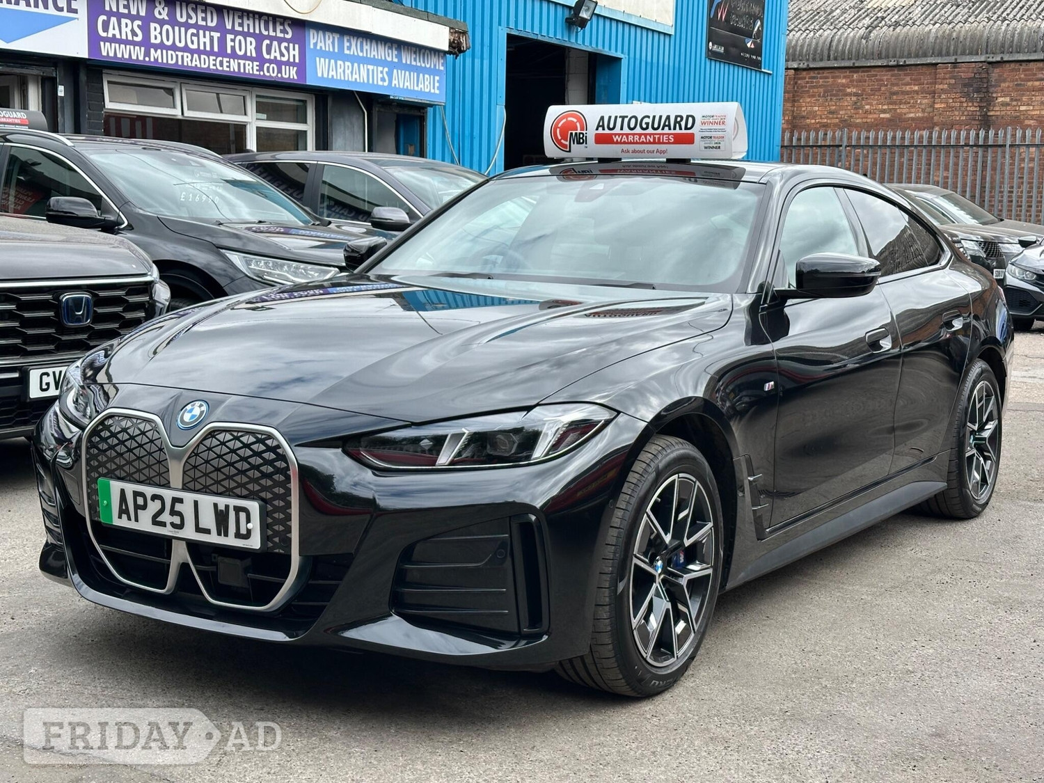 [ berth ]BMW i4