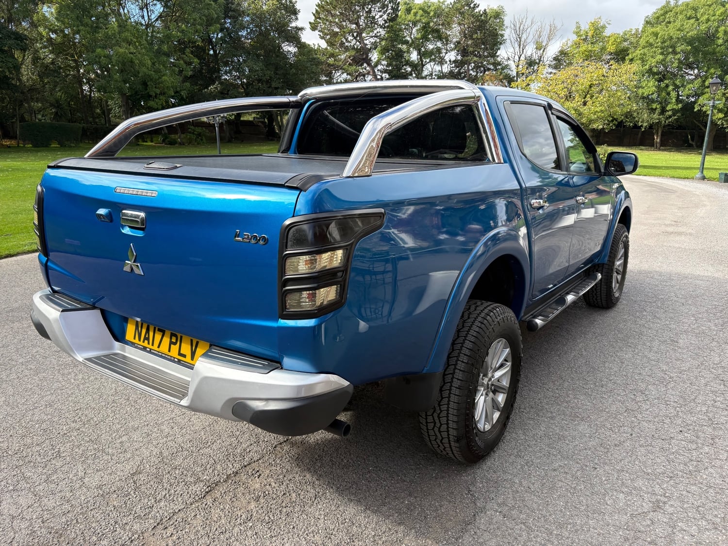 Mitsubishi L200 2017 - Cars