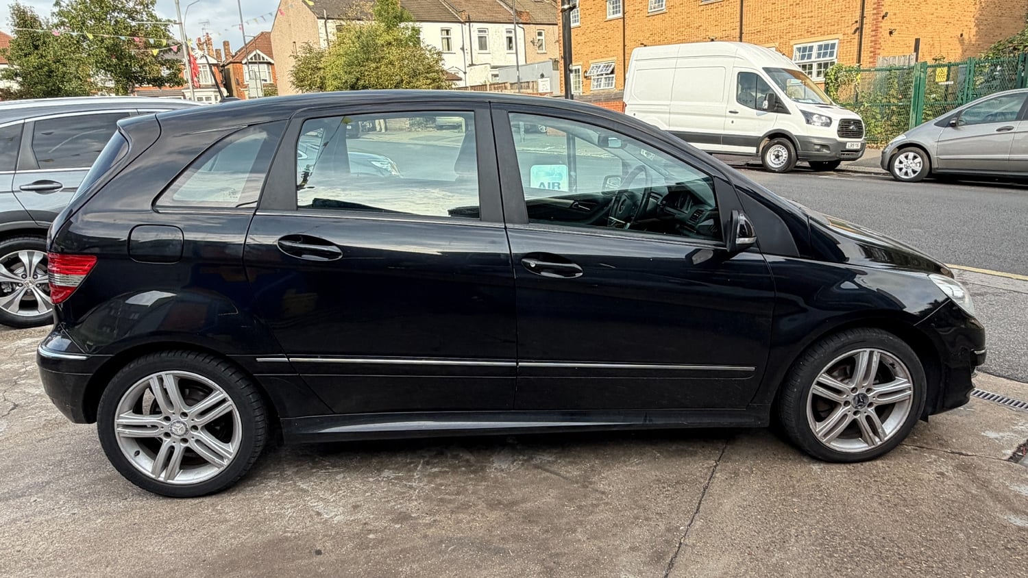 Mercedes-Benz B Class 2011 - Cars
