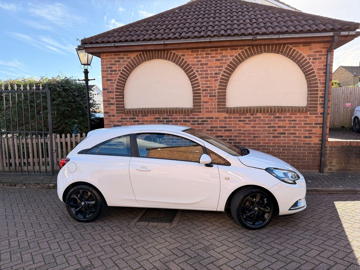 Vauxhall Corsa 2018 - Cars in Sutton