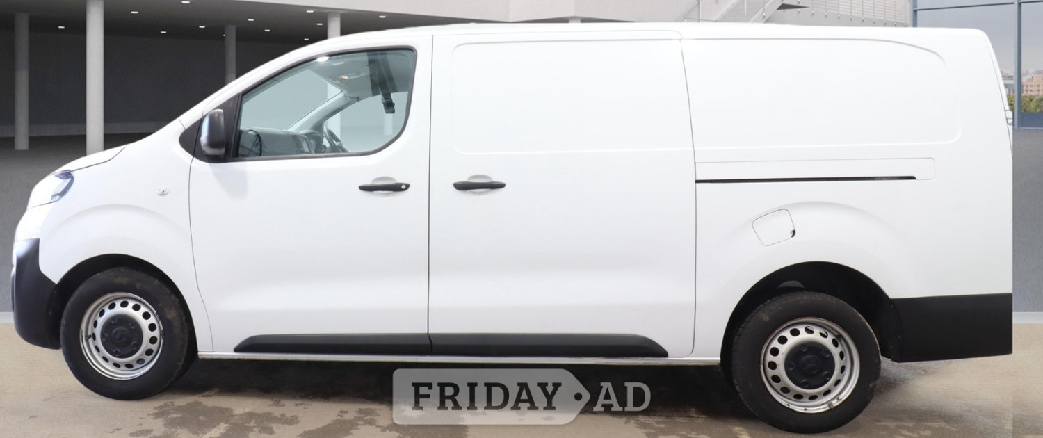 [ berth ]Vauxhall Vivaro