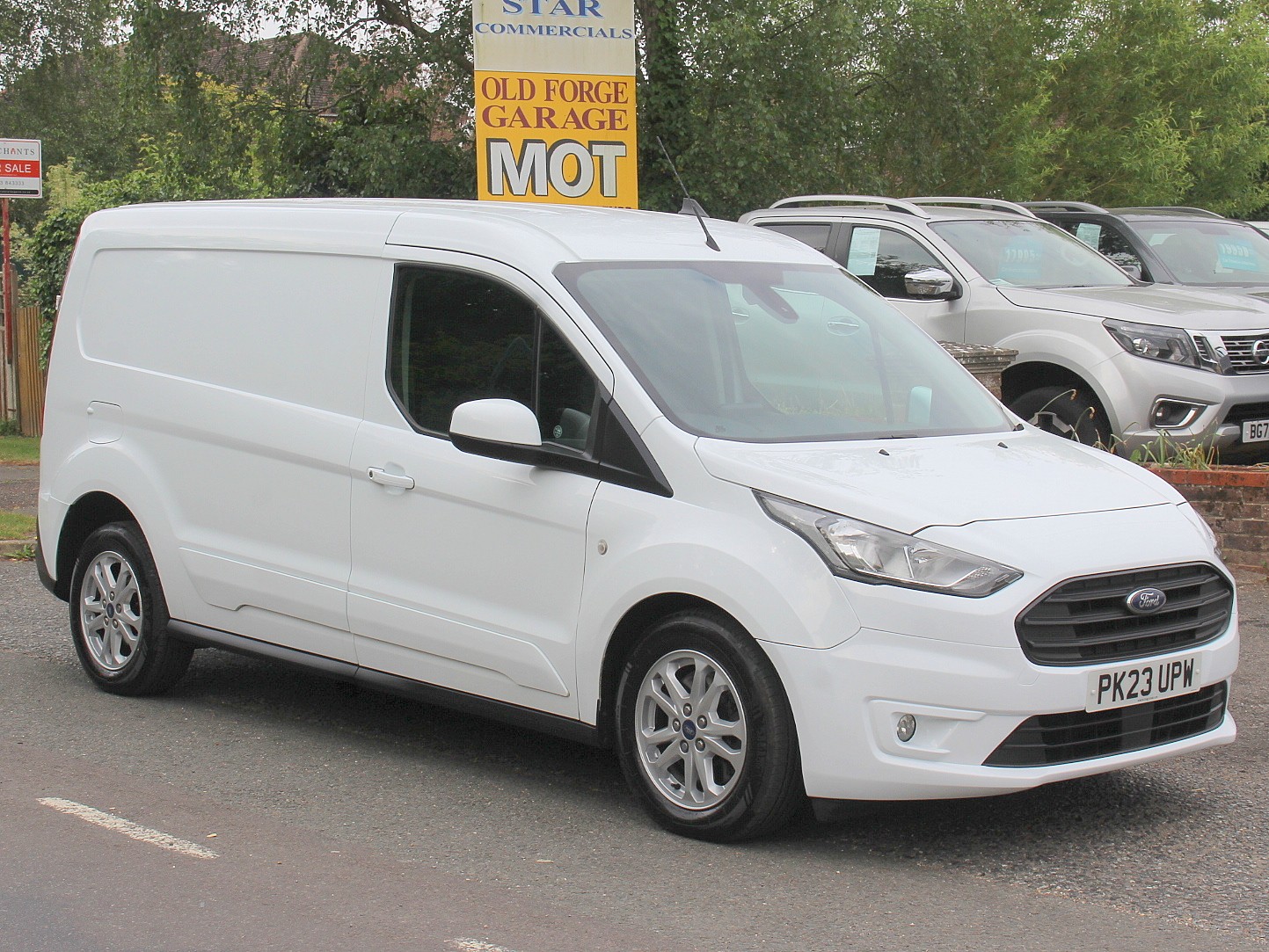 [ berth ]Ford Transit Connect