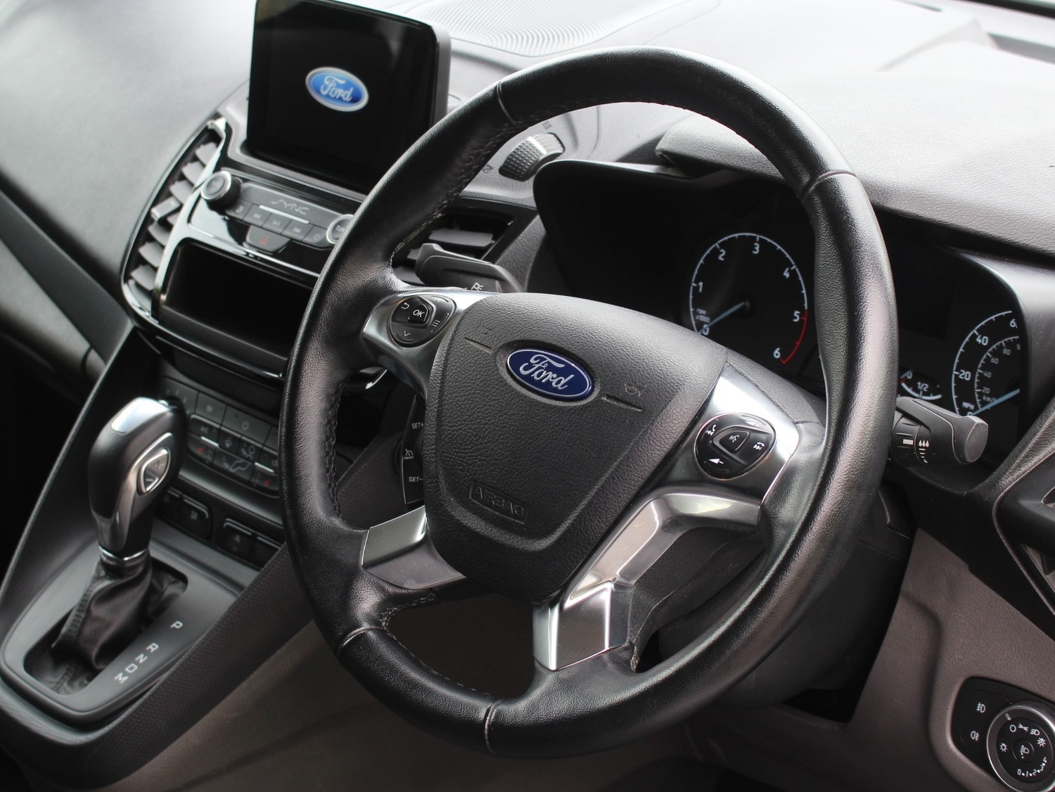 Ford Transit Connect 2023 - Vans & Commercial Vehicles