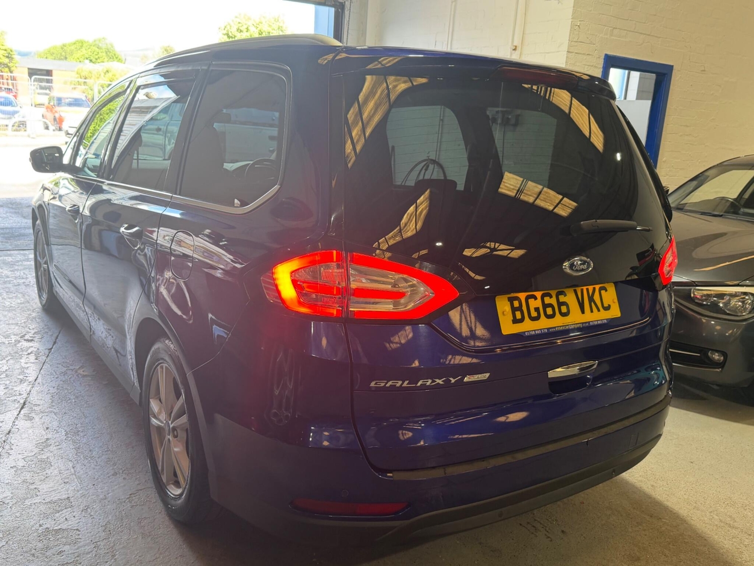 Ford Galaxy 2016 - Cars in Pontypridd