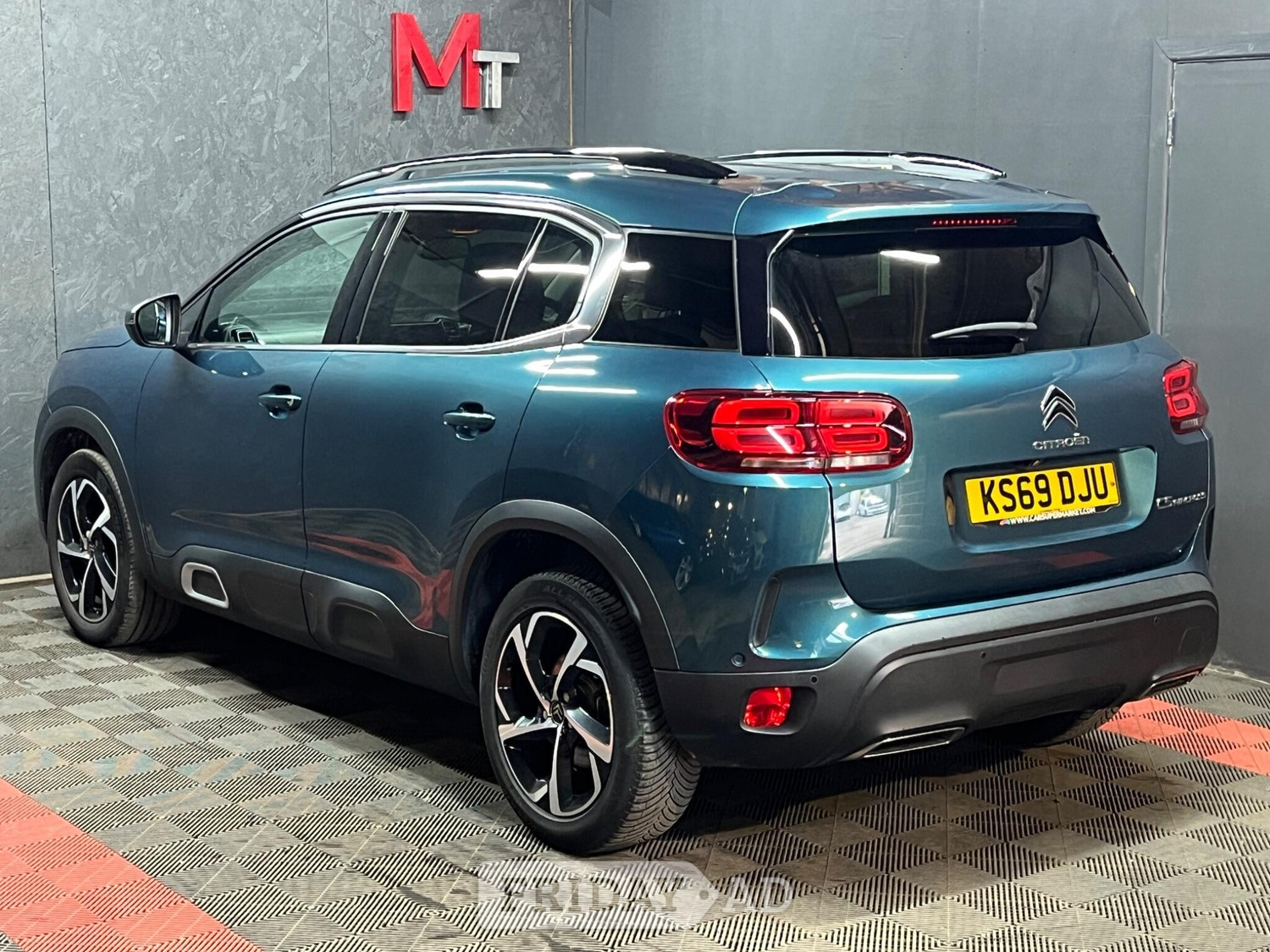 [ berth ]Citroen C5 Aircross