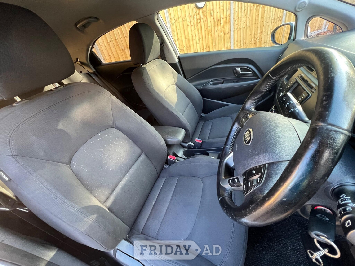 Kia Rio Cranleigh