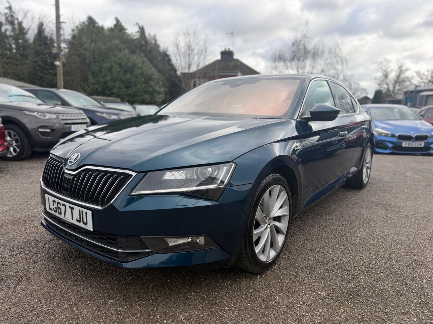 [ berth ]Skoda Superb