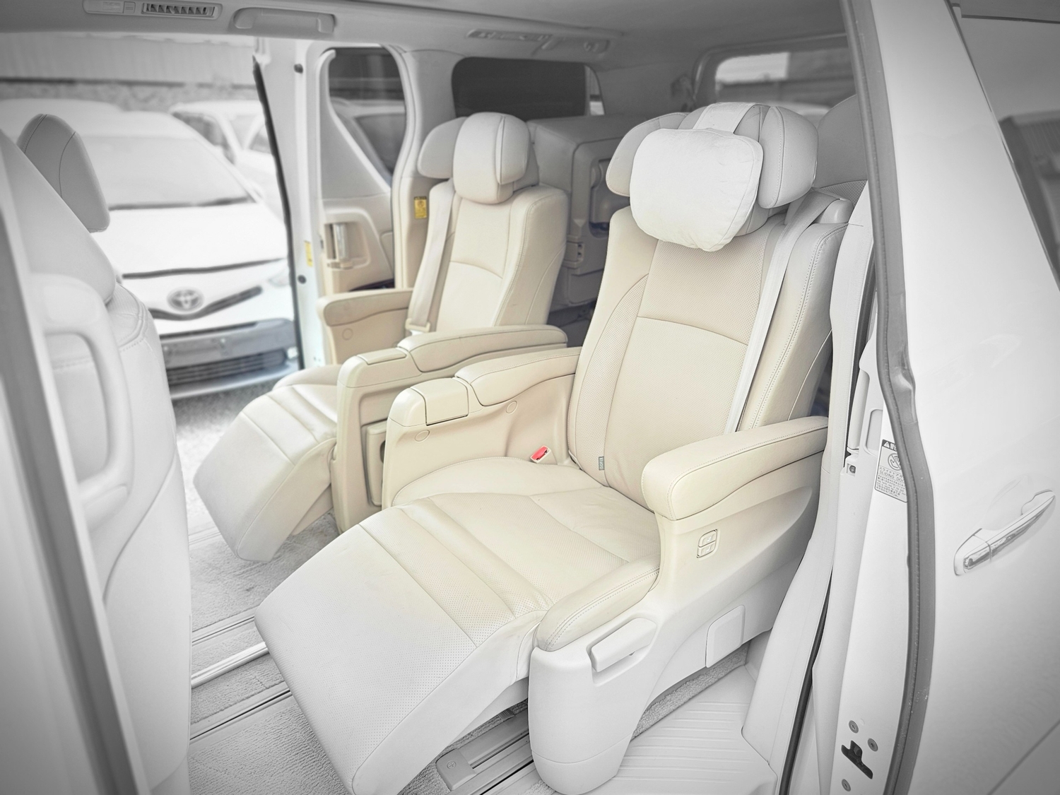 Toyota Alphard Birmingham