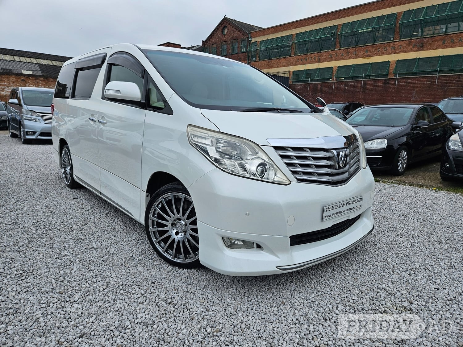Toyota Alphard 2010 in Birmingham