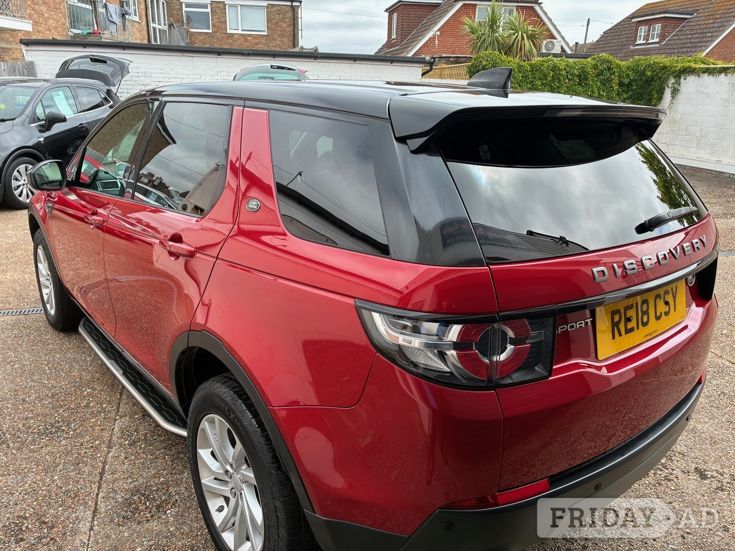 [ berth ]Land Rover Discovery Sport