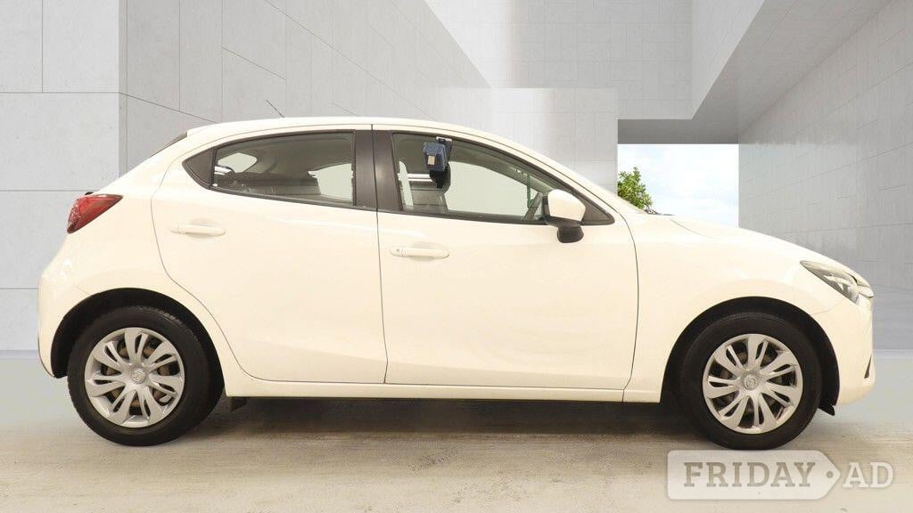 Mazda Mazda2 2015 - Cars