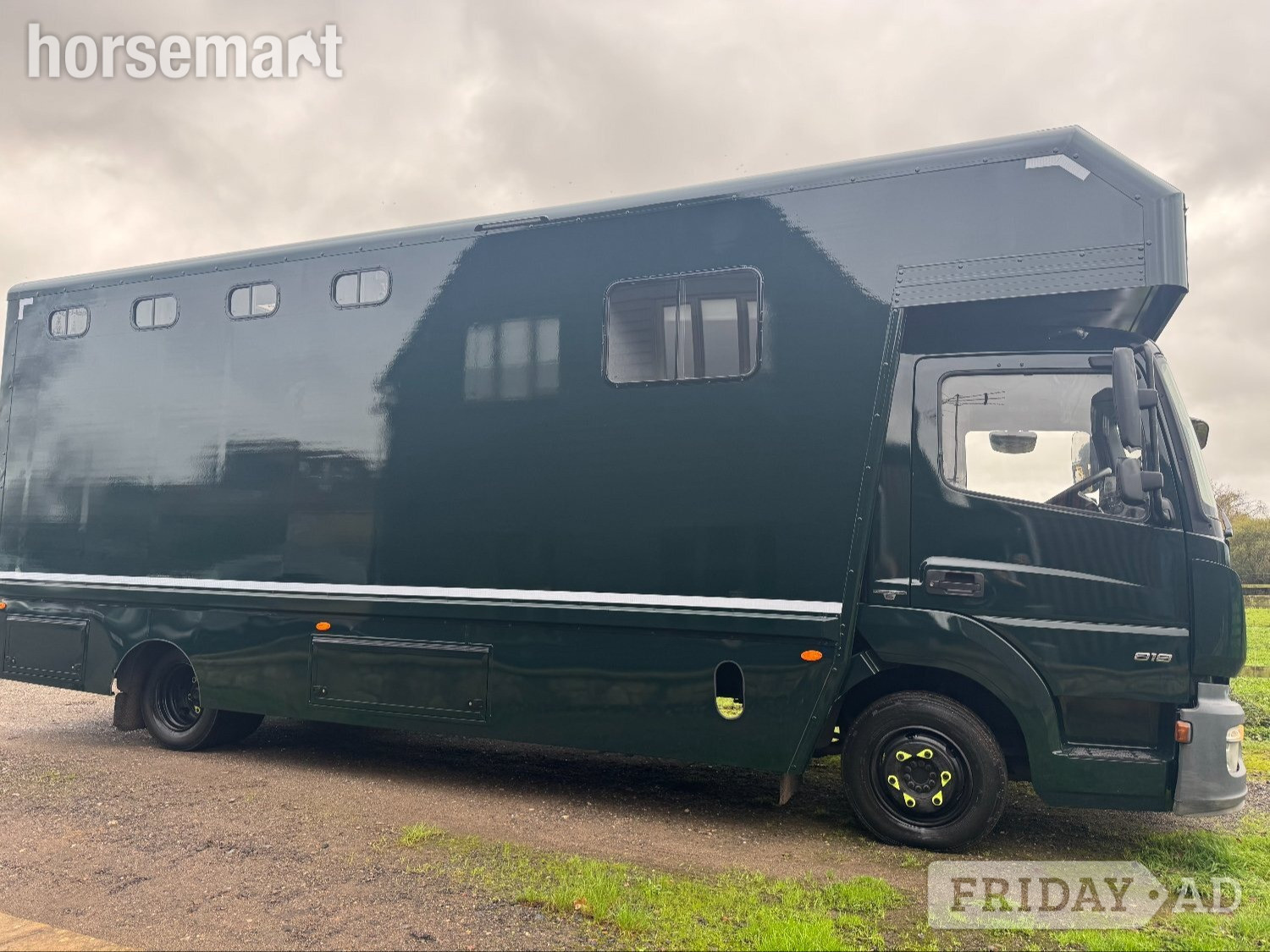 Prime 4 horse, rear ramp Mercedes-benz Horsebox - Trailers & Horseboxes
