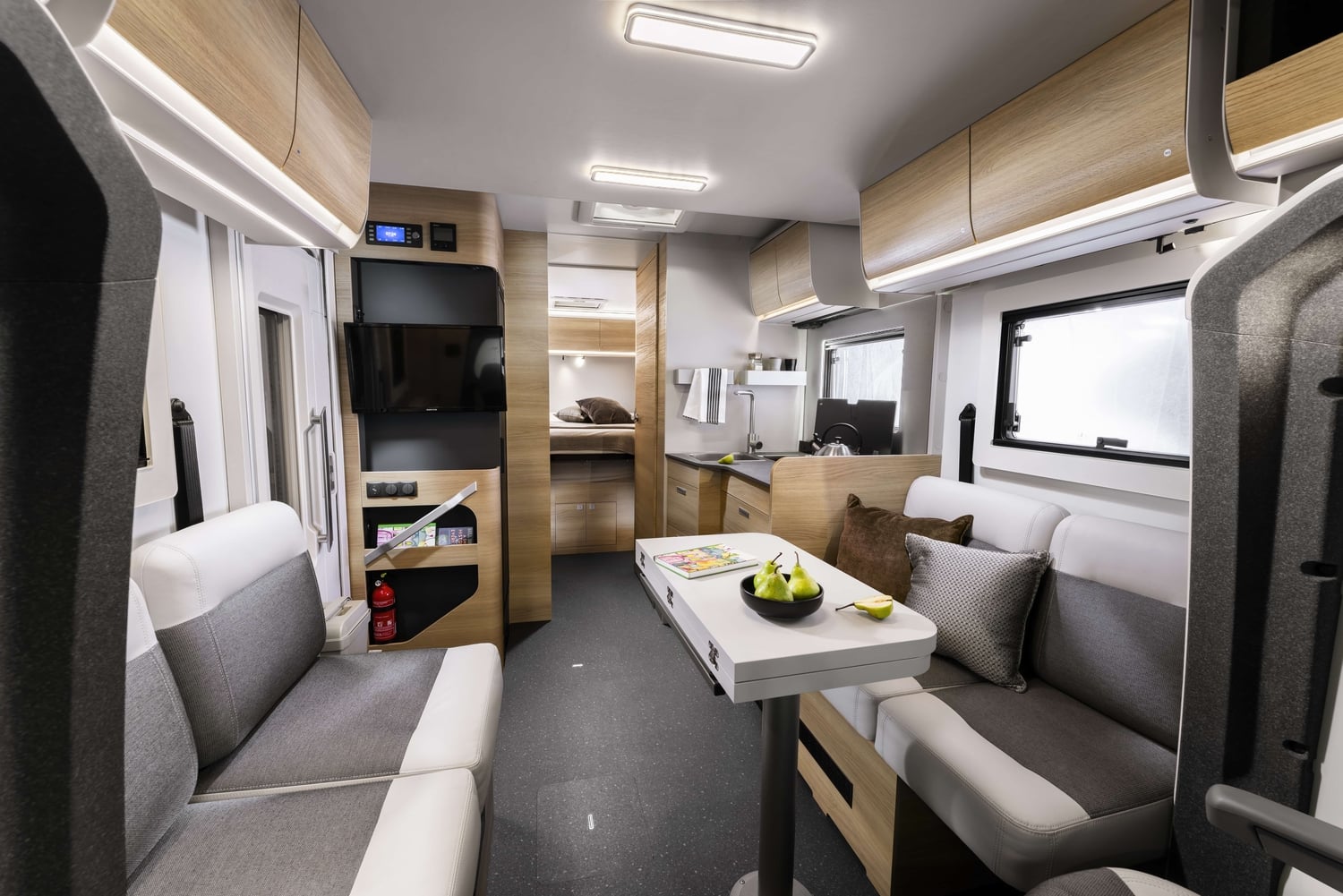 [4 berth ]Adria Matrix Select 670 DC