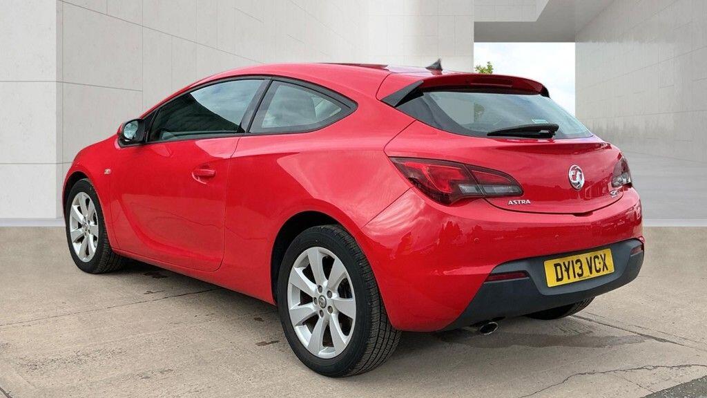 [ berth ]Vauxhall Astra