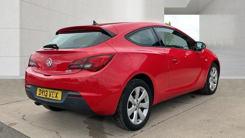 Vauxhall Astra 2013 - Cars in Winchester