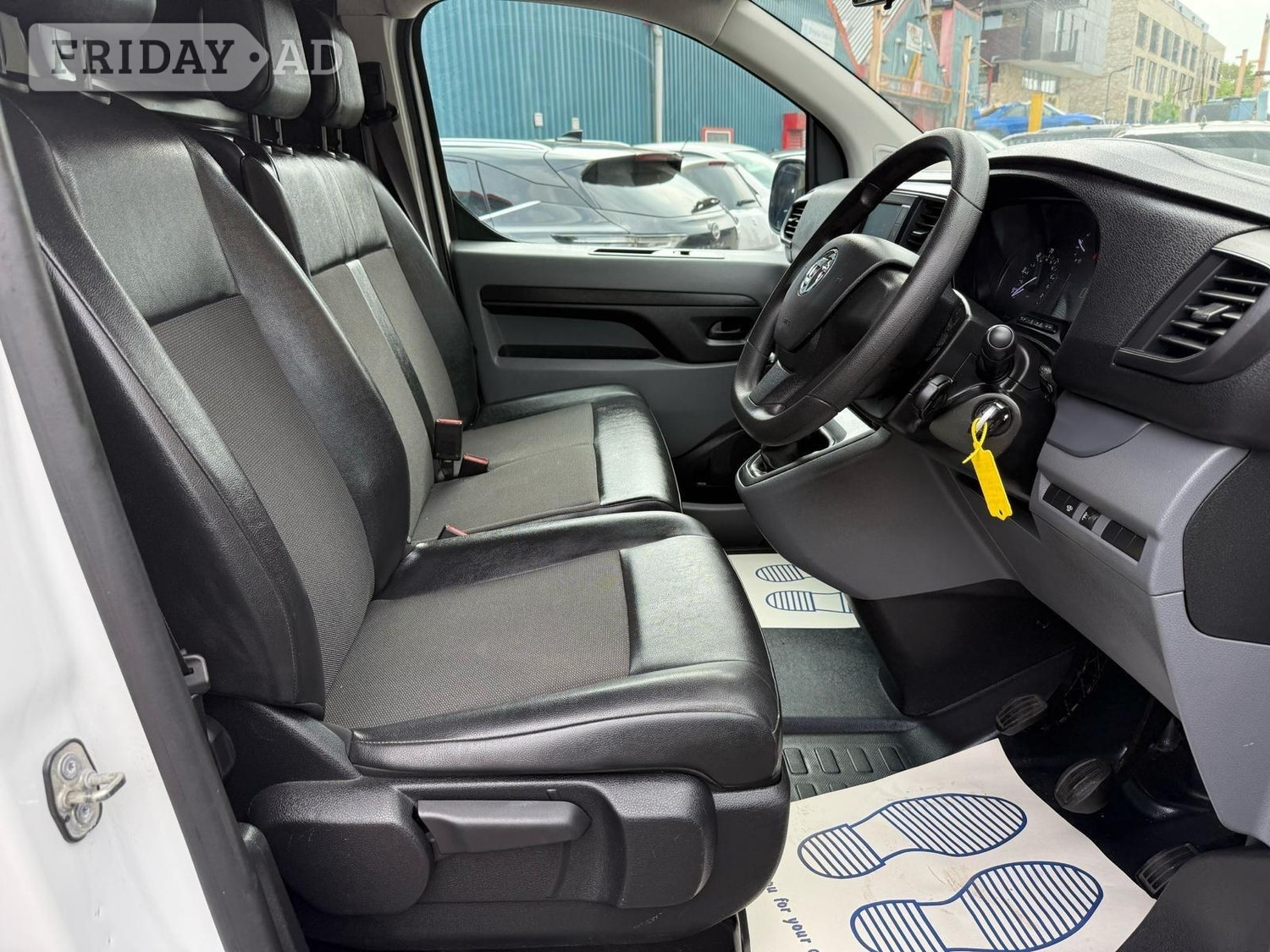 Vauxhall Vivaro 2021 - Vans & Commercial Vehicles