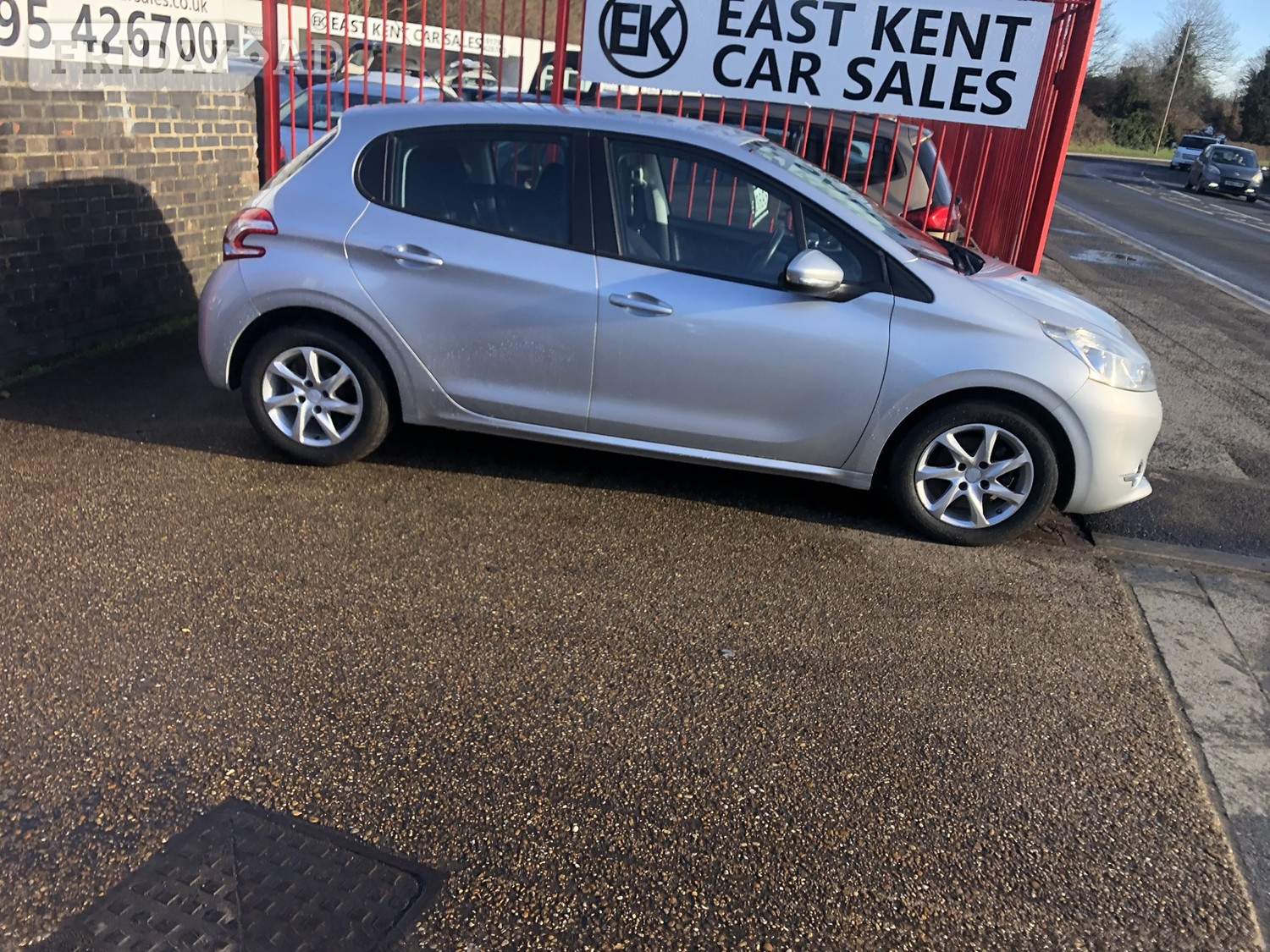 Peugeot 208 2013 - Cars in Sittingbourne
