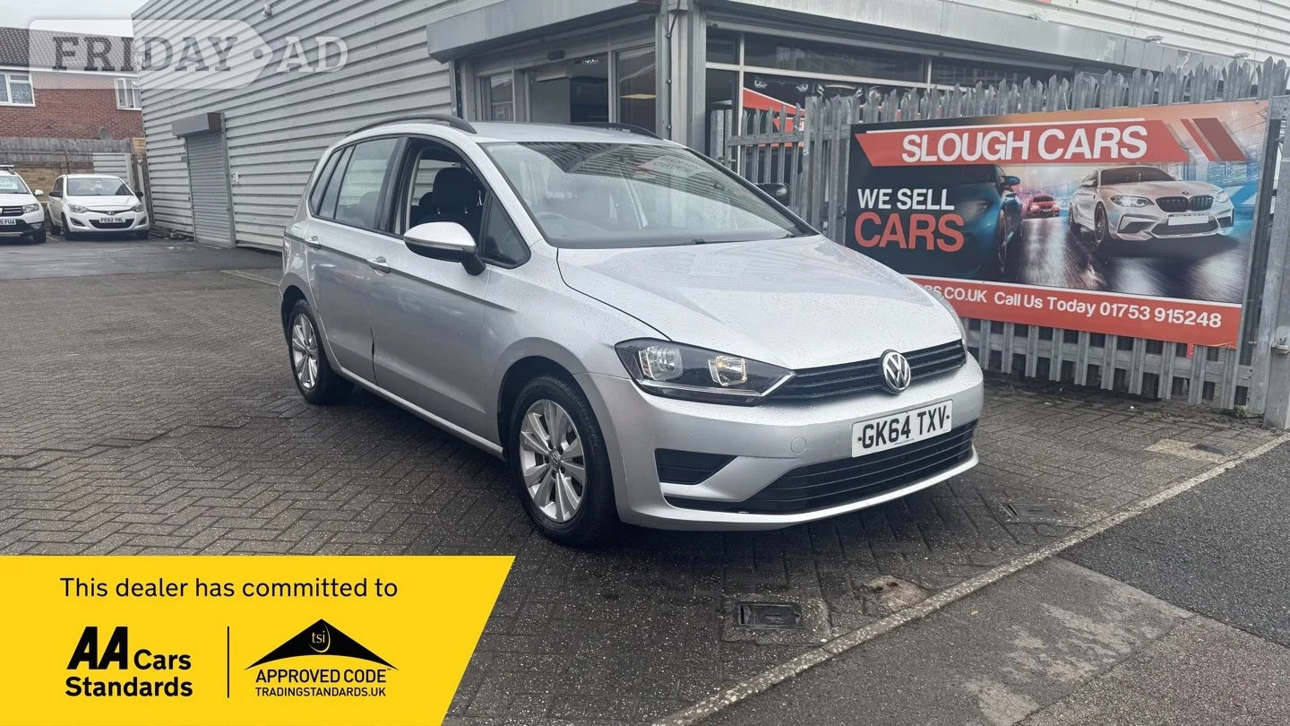 Volkswagen Golf SV 2014 in Slough