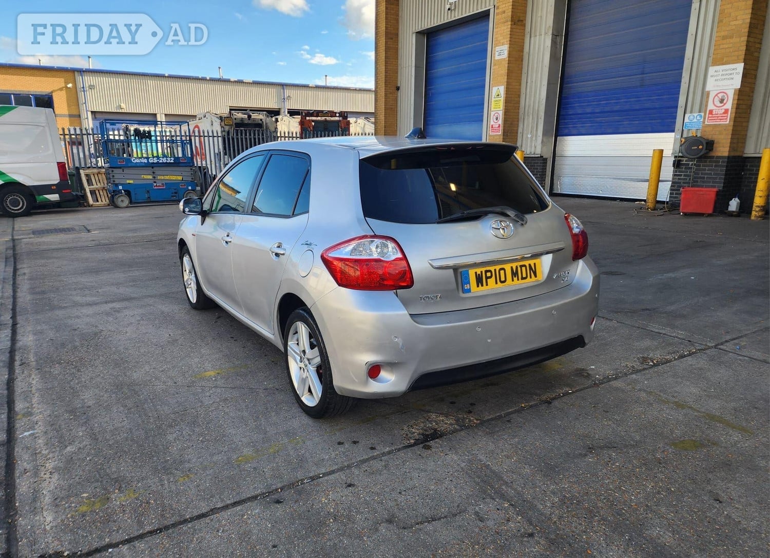 Toyota Auris 2010 - Cars in Wembley